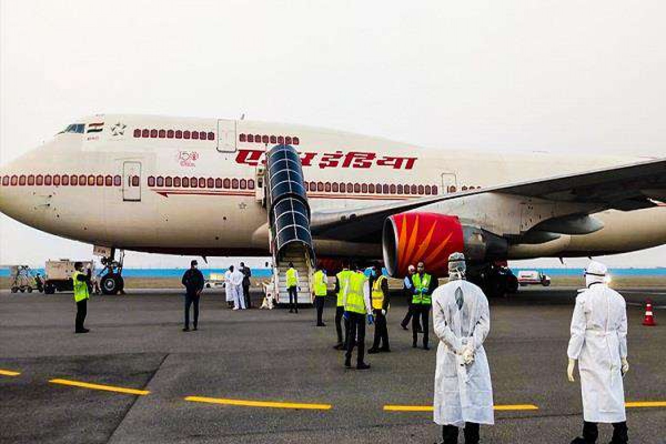 2400 Indians stranded in Sri Lanka to be evacuated