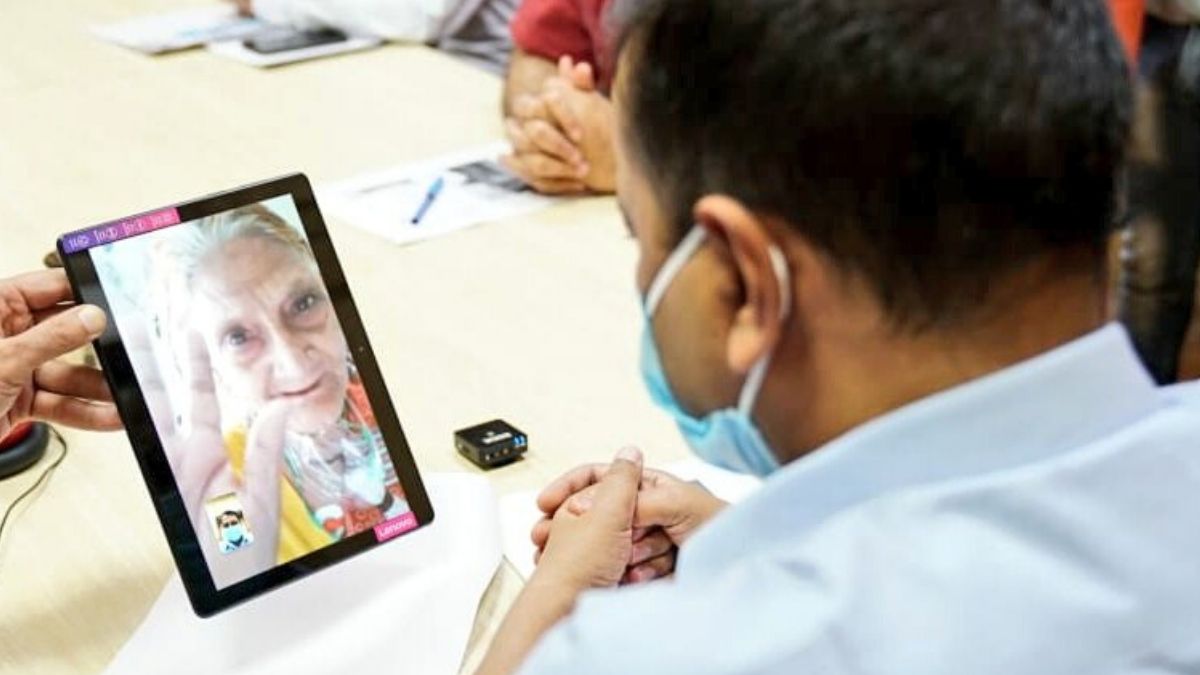 Delhi hospital wins hearts after it launches videoconferencing facility for COVID-19 patients