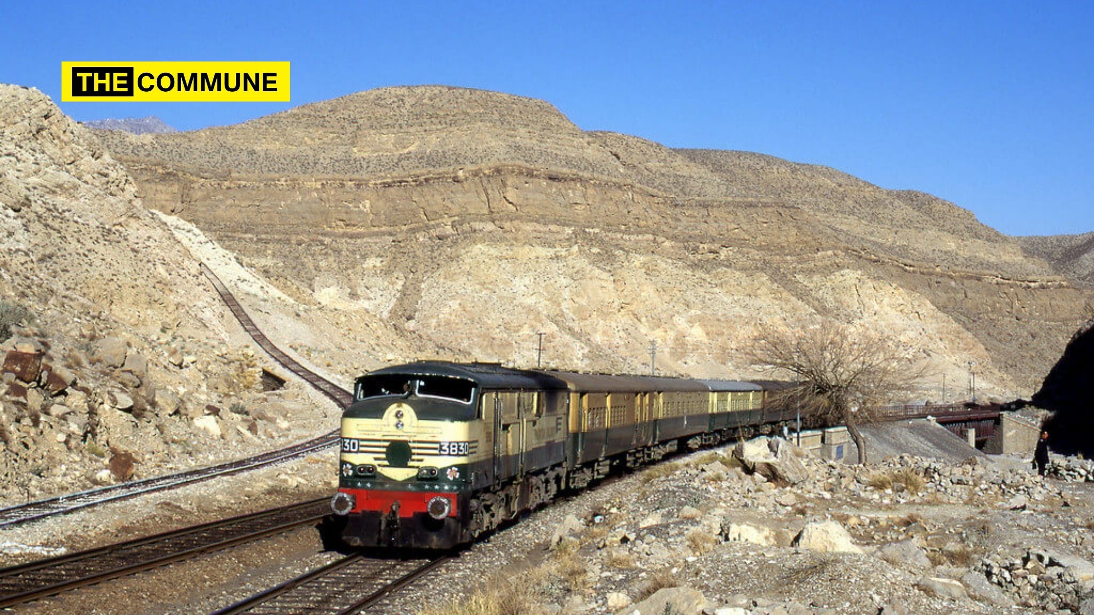 Pakistan: Passengers Left High And Dry In Middle Of Nowhere After Bolan Mail Refused Entry Into Balochistan